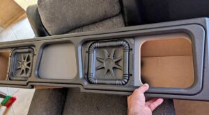 KICKER 8" L7T Subwoofers in Box Fits 2007-20 GM/Chevy 1500 Crew 2500HD/3500HD