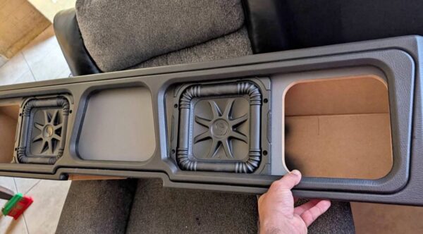 KICKER 8" L7T Subwoofers in Box Fits 2007-20 GM/Chevy 1500 Crew 2500HD/3500HD