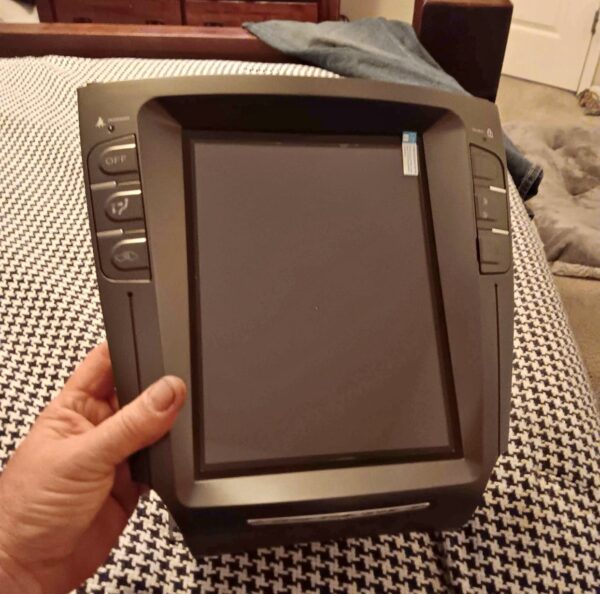 Lexus 250 touchscreen stereo
