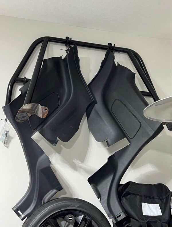 S550 Roll Bar Bolt/Weld With interior Panels