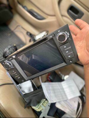 img_4012 BMW E90 screen  Android  and  iOS  
325i 330