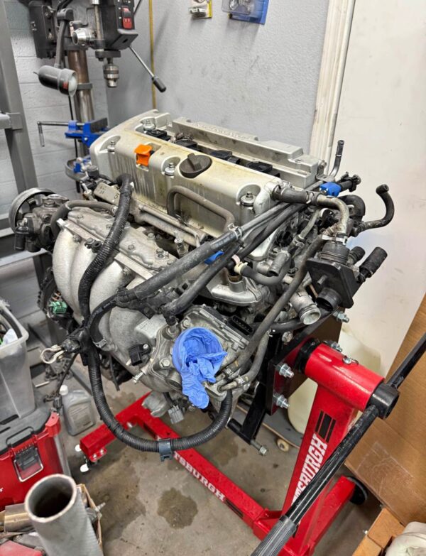 img_4060 K24A2 engine with accessories
