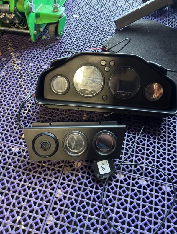 img_4288 BMW e30 custom digital cluster