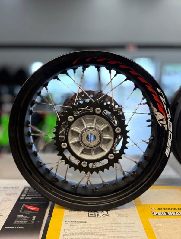img_4636 KTM 690 SMC R WHEEL SET