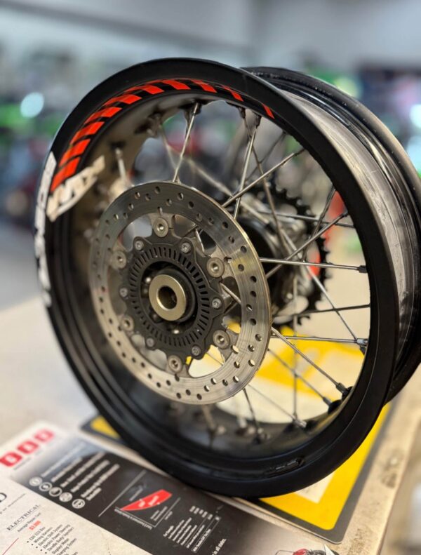 img_4637 KTM 690 SMC R WHEEL SET