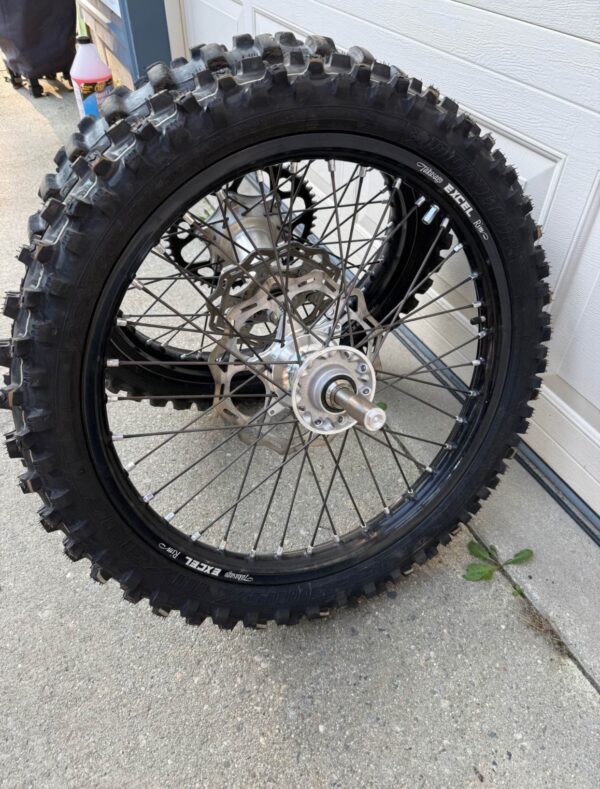 img_4693 2024 KTM 125 excel
Wheels and tires