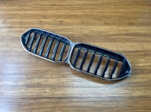 img_4962 2020 2021-2024 BMW M235 F44 FRONT BUMPER UPPER GRILLE GRILL MOLDING OEM 🟢