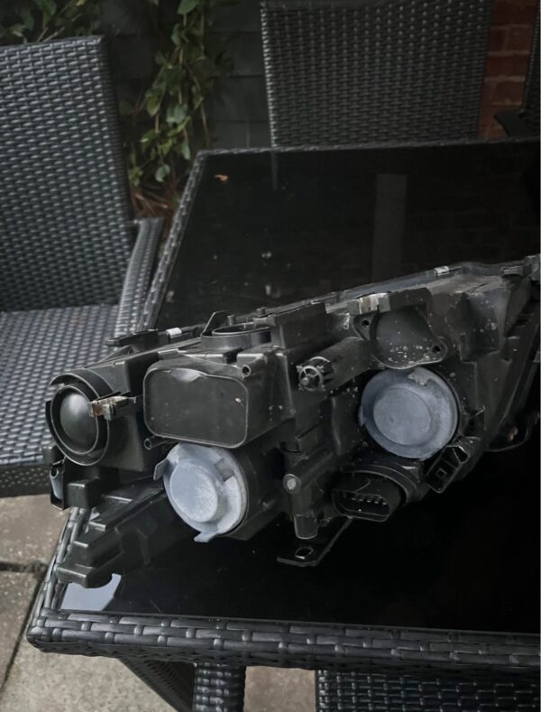 img_7067 Audi A4 B8 customize head